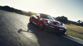 На старте Porsche 911 GT2 RS Clubsport мощностью 700 л.с.