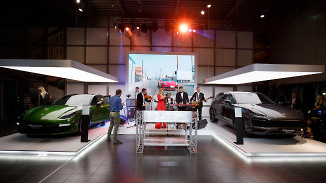 15 декабря в Порше Центре Ясенево прошла презентация Porsche Exclusive Manufaktur.