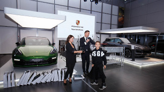 15 декабря в Порше Центре Ясенево прошла презентация Porsche Exclusive Manufaktur.