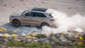 Инновационные системы шасси нового Cayenne Turbo S E-Hybrid