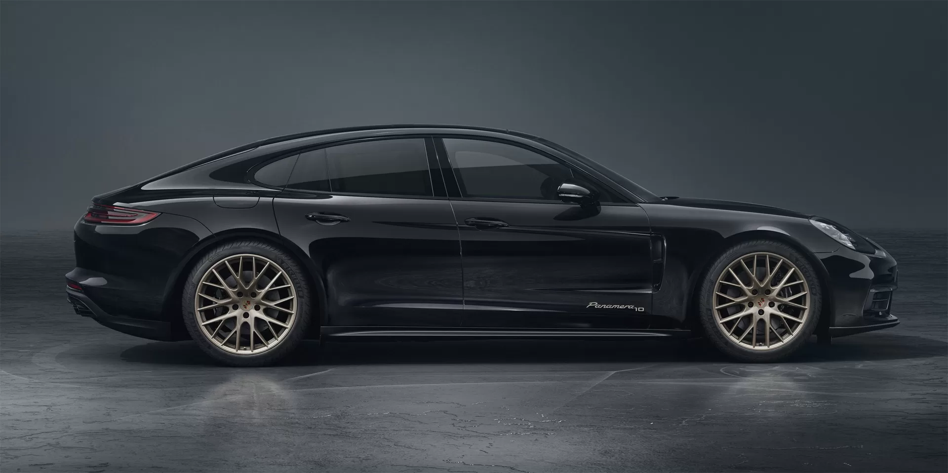 Специальная модель к юбилею: Porsche Panamera «10 Years Edition»